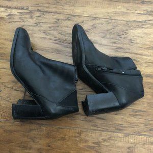rare Jeffrey Campbell black boots sz 6